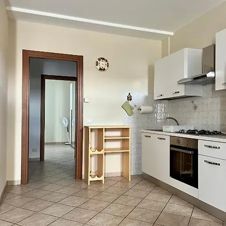 Casa Poppy 5 Min Walk From Outlet Lägenhet Serravalle Scrivia